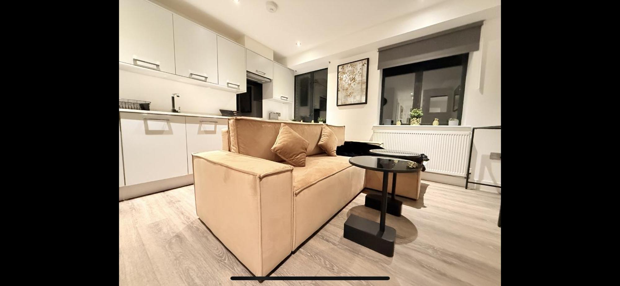 Apartment Kings By Nivaas 1 *
